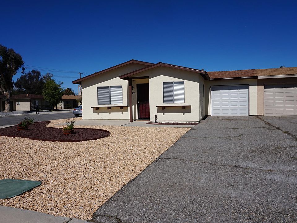 1st image of 2428 Chanaral Ave