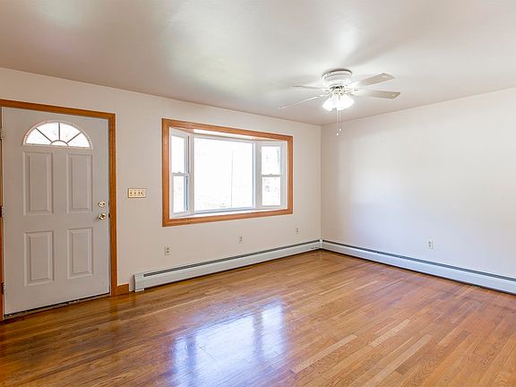 3rd image of 68 Randalls Dr