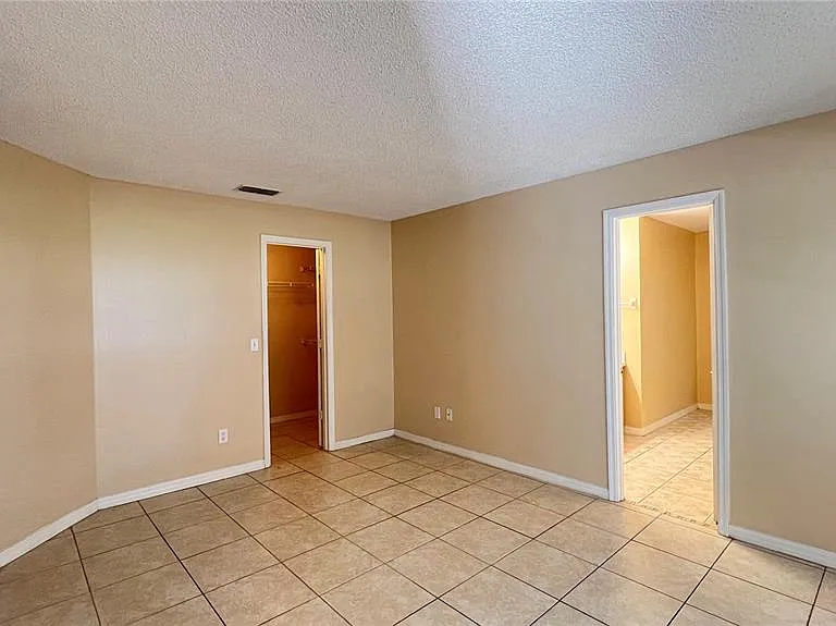 1547 Oak Hill Trl — Photo 24