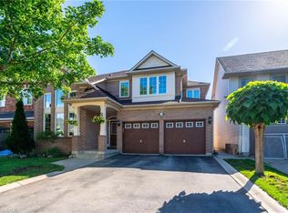 2194 Austin Ct, Burlington, ON L7L 6V6