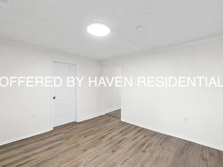 423 Church St NW — Photo 6