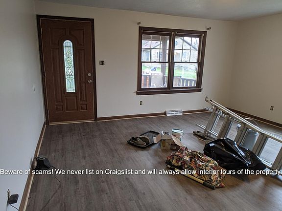 3rd image of 111 Johnston St
