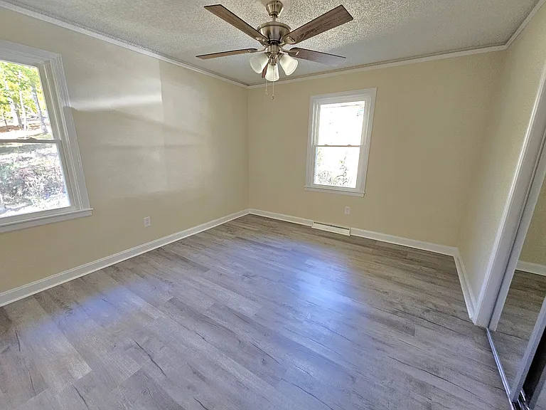 609 Memorial Drive Ext — Photo 18