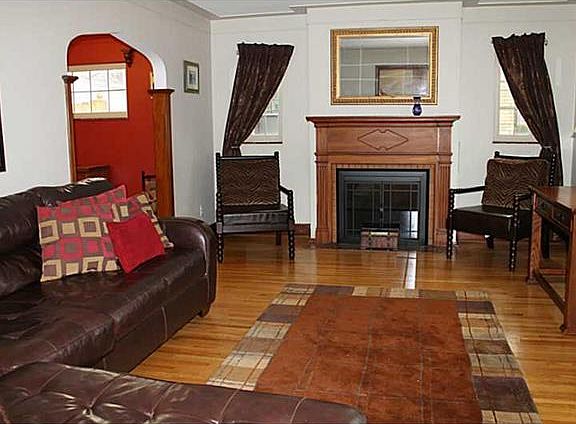 2nd image of 121 Southwood Dr
