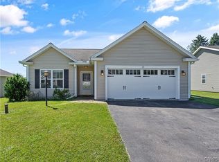 16 Village View Dr, Tully, NY 13159