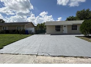 2740 NW 9th St, Pompano Beach, FL 33069