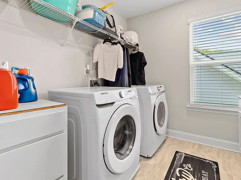 6508 Satjanon Dr — Photo 25