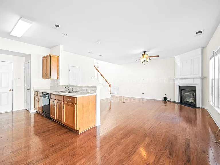 8911 Kirkley View Ct — Photo 8