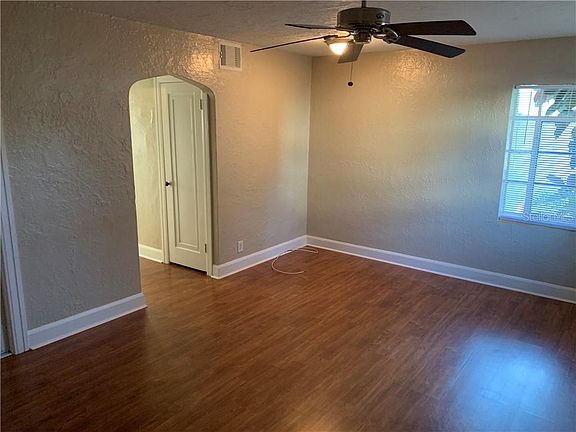 5th image of 520 11th Ave N APT 2
