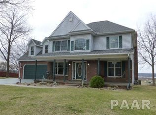 175 E South Lakeview Dr, East Peoria, IL 61611