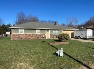 13532 Heritage Dr, Bonner Springs, KS 66012