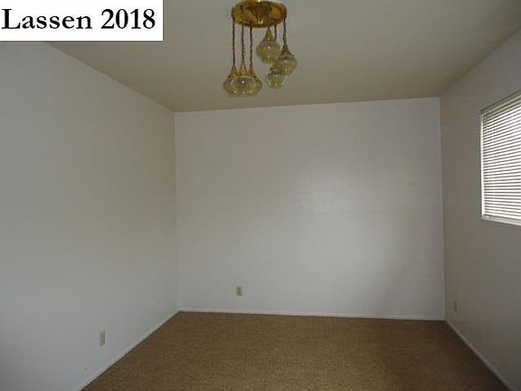 5th image of 566 Lakewood Way