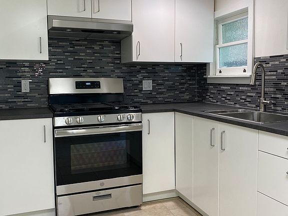 5th image of 4314 View St #3