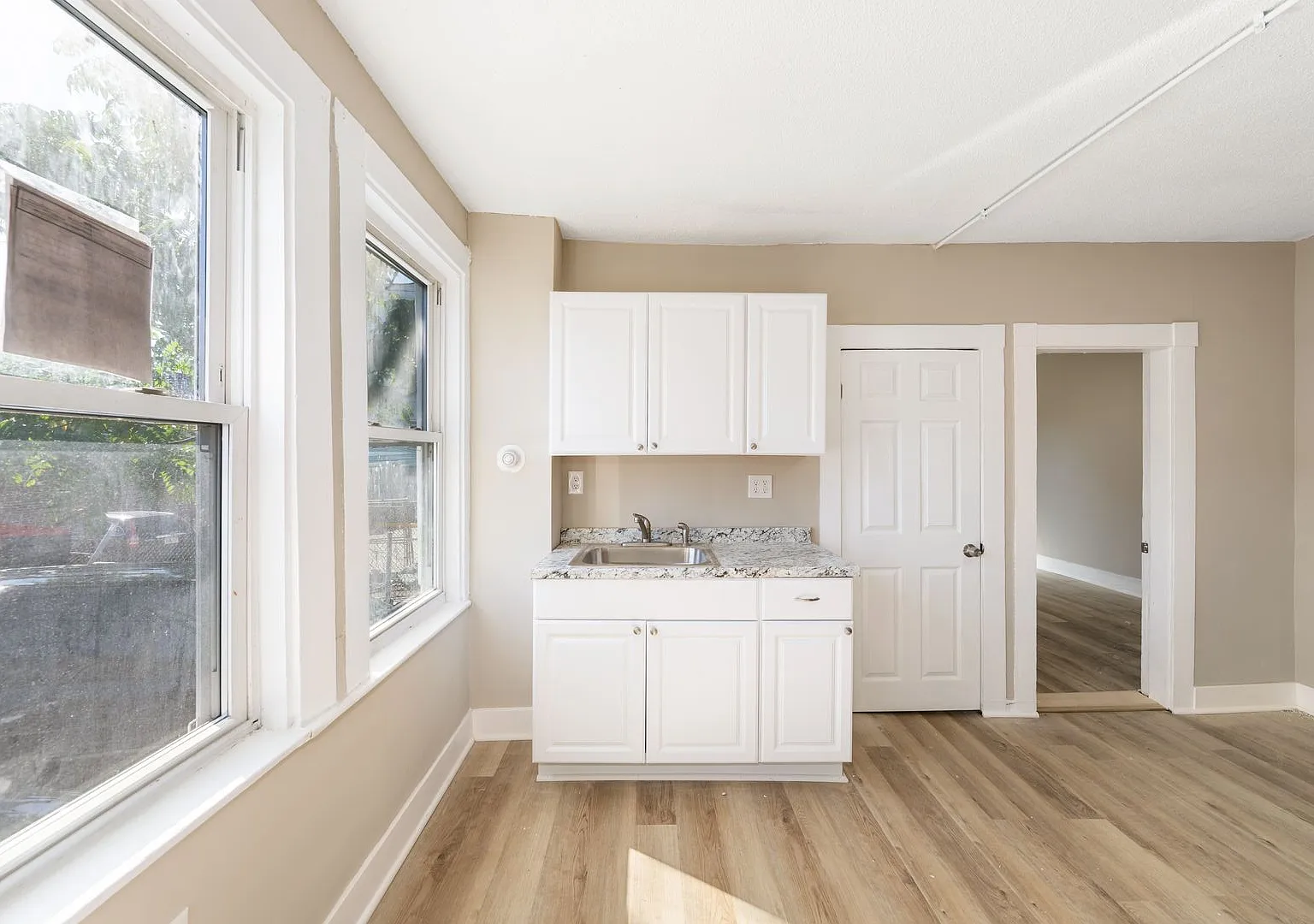 50 Common St Lawrence Ma 01840-1748 — Photo 1