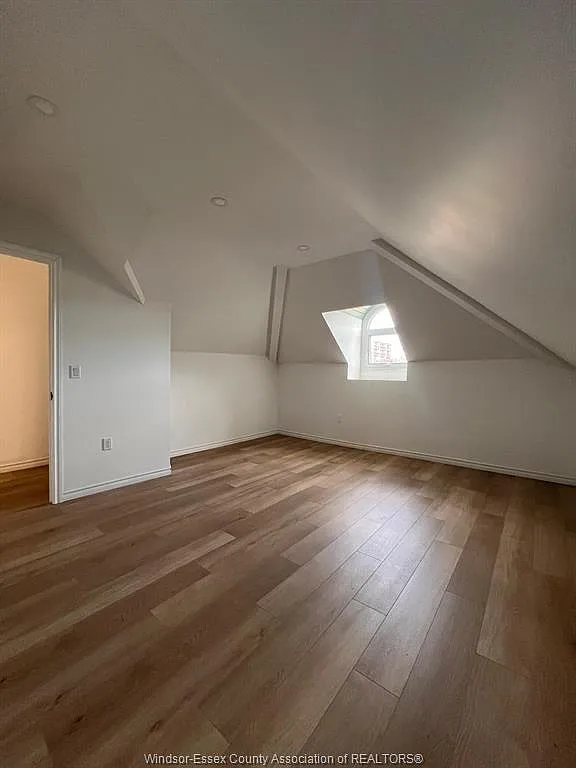 3 bed, $1,650 — Photo 2