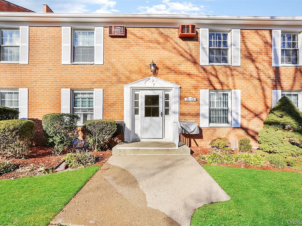 1st image of 120 Parkside #120