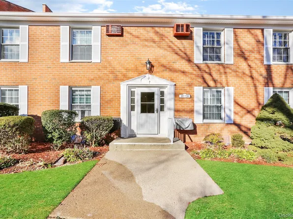 120 Parkside #120, Suffern, NY 10901