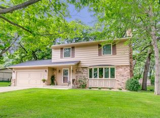 5608 Riverview Cir N, Champlin, MN 55316