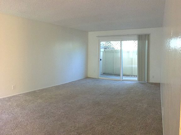 4th image of 22766 Vermont St APT 201