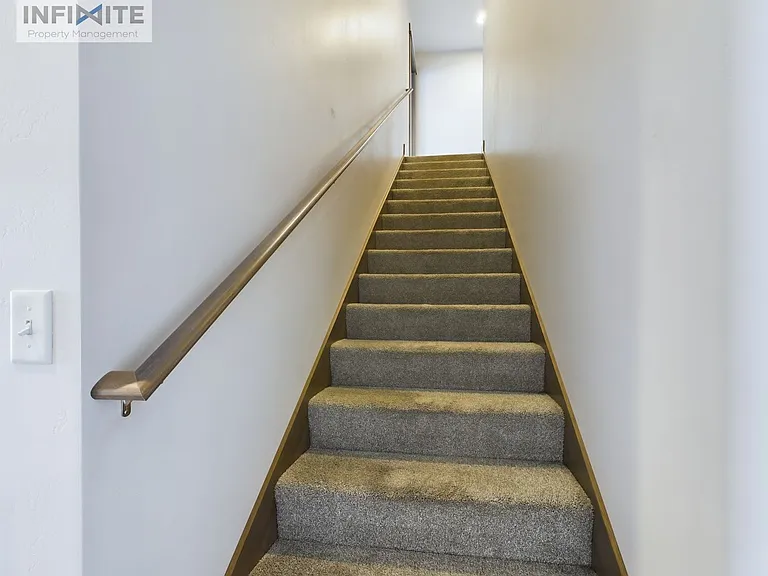 1405 Westwood Cir #C — Photo 19