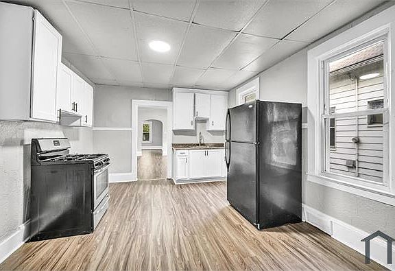 4th image of 3683 E 54th St