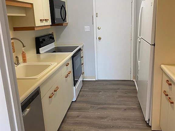4th image of 709 Skynob Dr