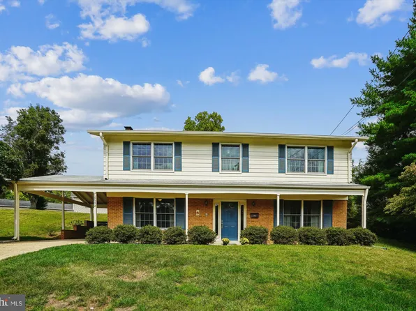 8602 Dora Ct, Annandale, VA 22003