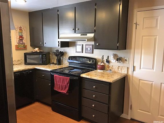 5th image of 563 De Mar Dr