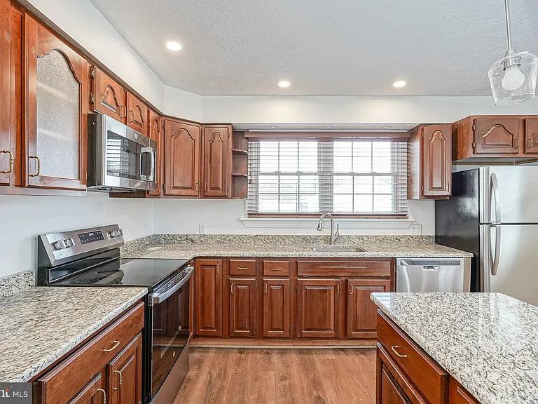 611 Fries Mill Rd #A — Photo 12