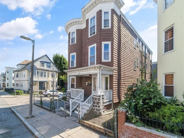 205 Hamilton St, Dorchester, MA 02122