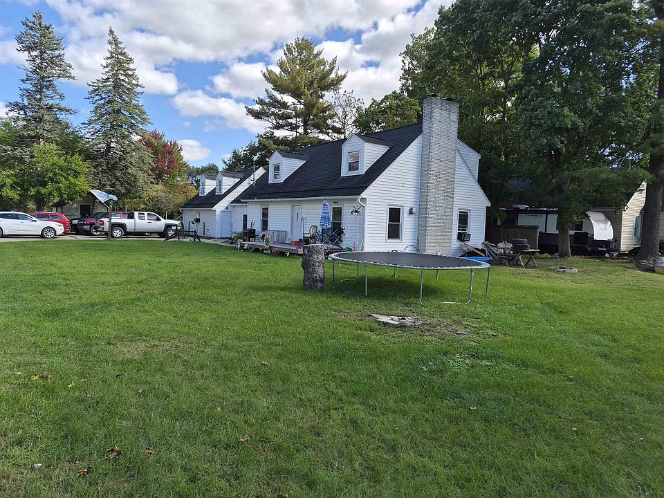 1st image of 139 W Deer St