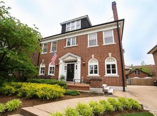 24 Arundel Pl, Saint Louis, MO 63105