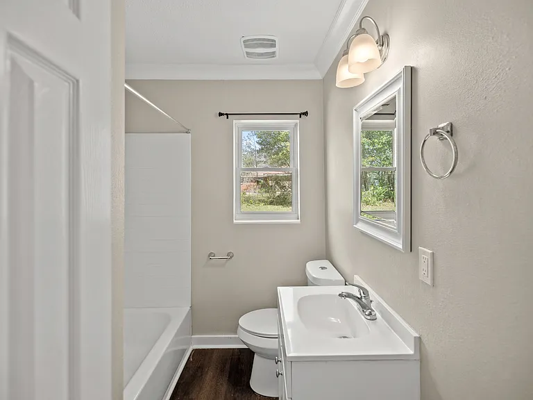 200 Spencer Dr — Photo 30