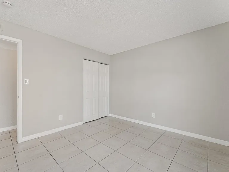 Del Rio Apartment Homes — Photo 32
