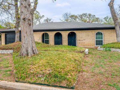 2715 Bent Tree Ln, Arlington, TX, 76016