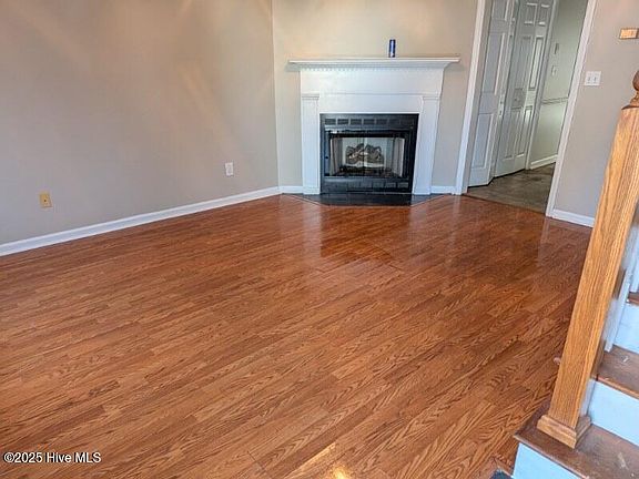 2nd image of 3812 Sterling Pointe Dr Unit F5