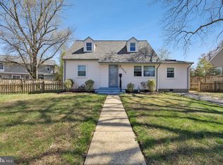 6909 Columbia Dr, Alexandria, VA 22307