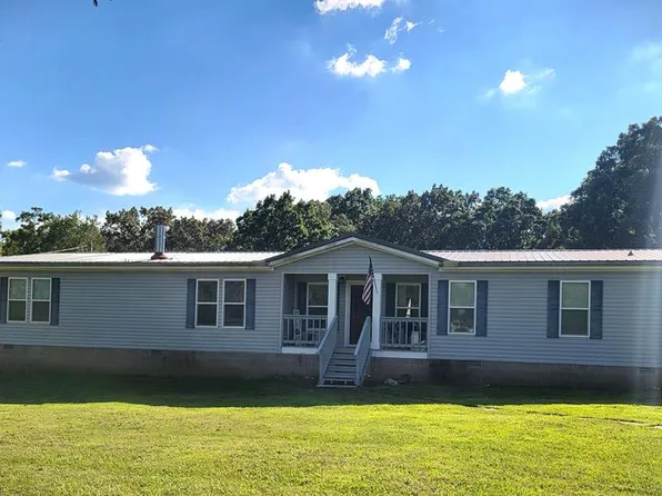 225 Shell Academy Rd, Paris, TN 38242