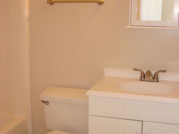 Upstairs Full Bath