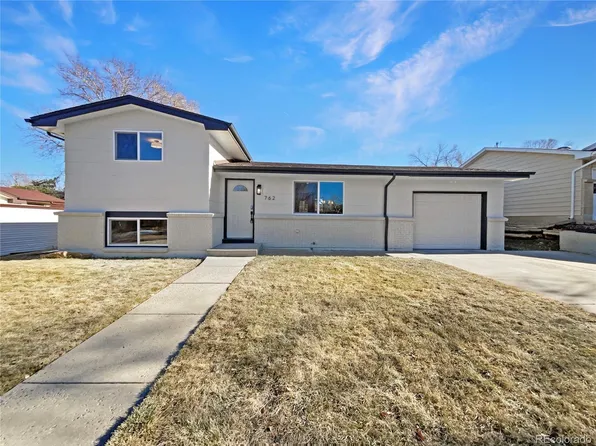 762 S Simms Street, Lakewood, CO 80228