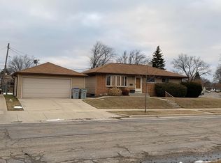 1800 W Jewell Ave, Milwaukee, WI 53221