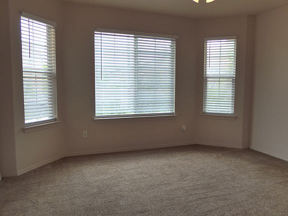 3rd image of 7723 Brianne Ave NW