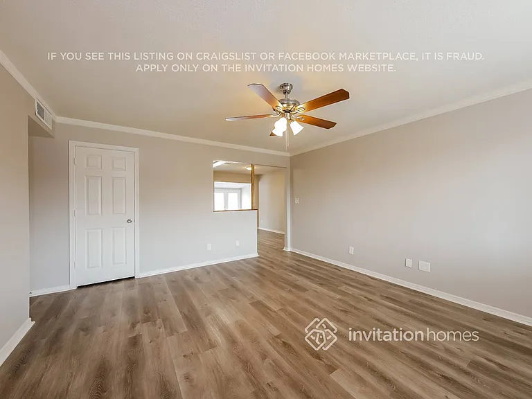 18423 N 32nd Ln — Photo 3