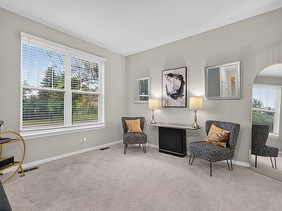 3rd image of 1875 Stirling Ln
