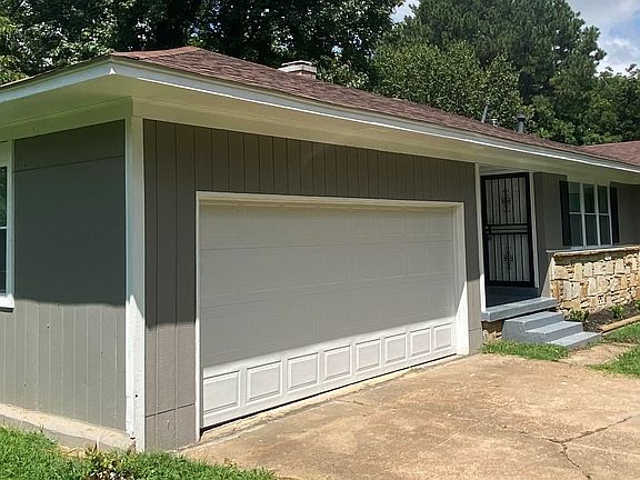 3rd image of 1216 Timothy Dr