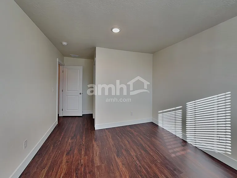 10032 W Raleigh St — Photo 19