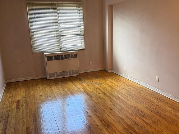 4th image of 601 Chestnut Street #A17