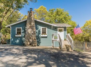 394 Davos Dr, Crestline, CA 92325