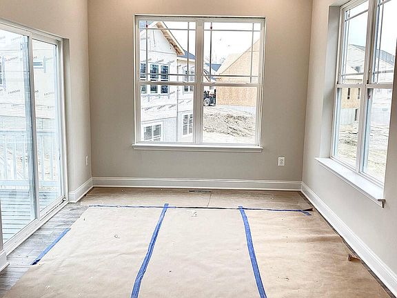 3rd image of 34287 Graham Cir