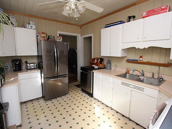 5th image of 434 Dudley Ave